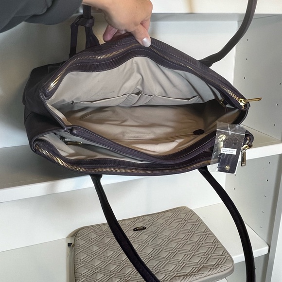 Tumi - women’s computer, travel bag, mini organizing pockets excellent condition - Picture 5 of 7